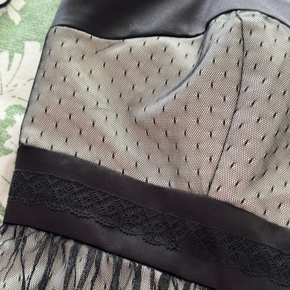 Prom Dress Strapless lace overlay Dress Size 12 New - Picture 7 of 8